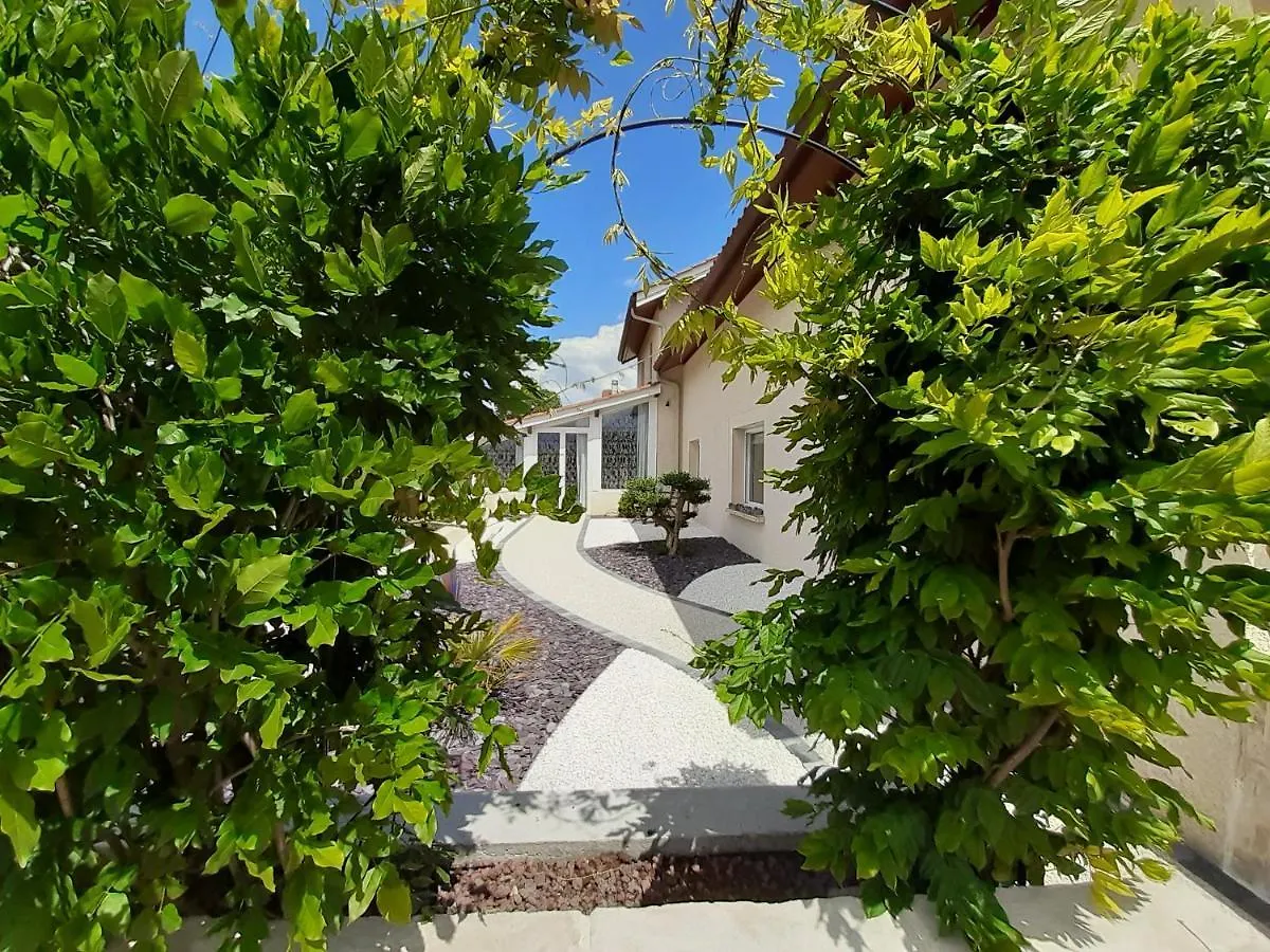 Un Petit Coin De Paradis A Haute Jarrie Bed & Breakfast